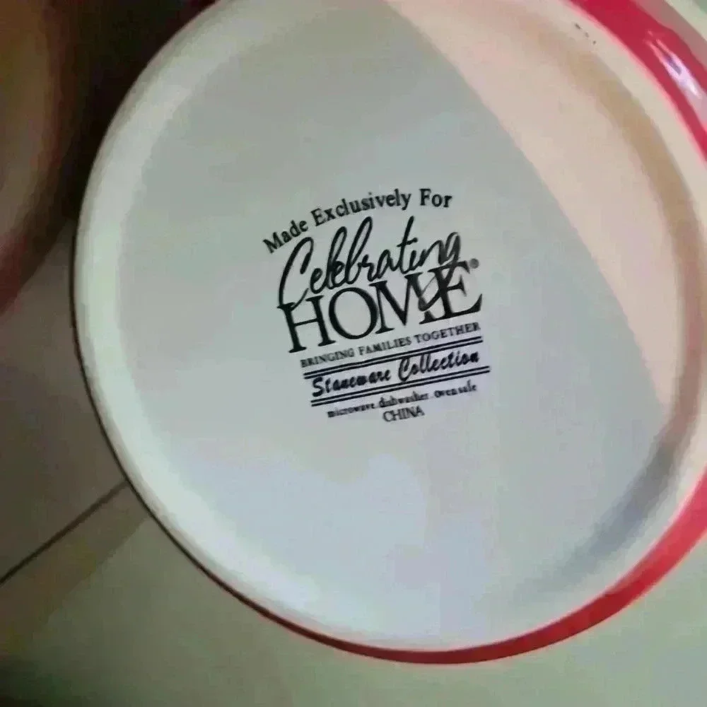 Dip stoneware bowl!